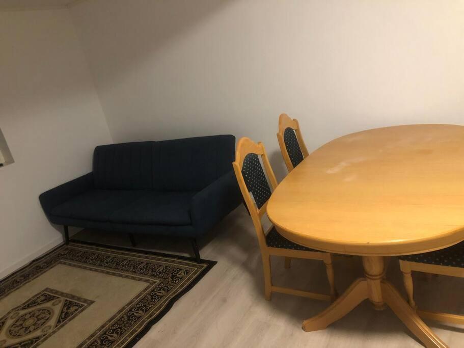 60 Sqm Apartment A - Free Parking! Tromsø Buitenkant foto
